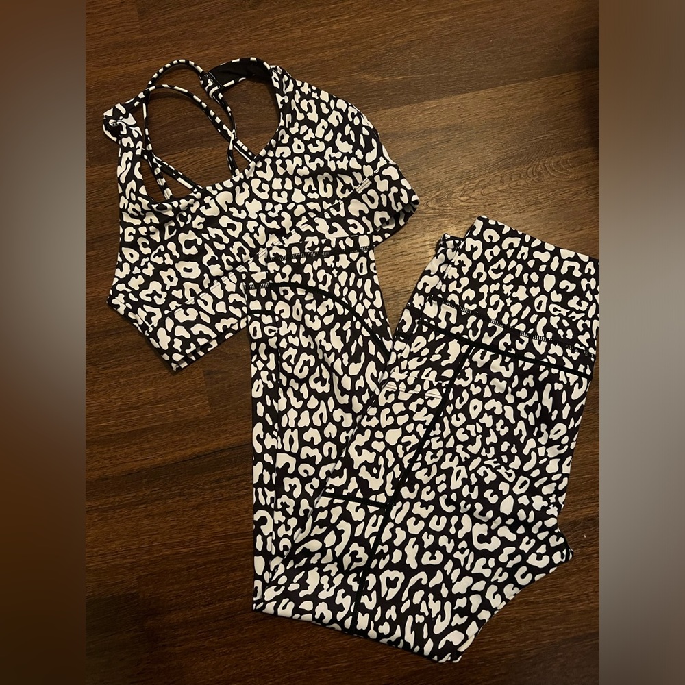 Zyia leggings and bra set